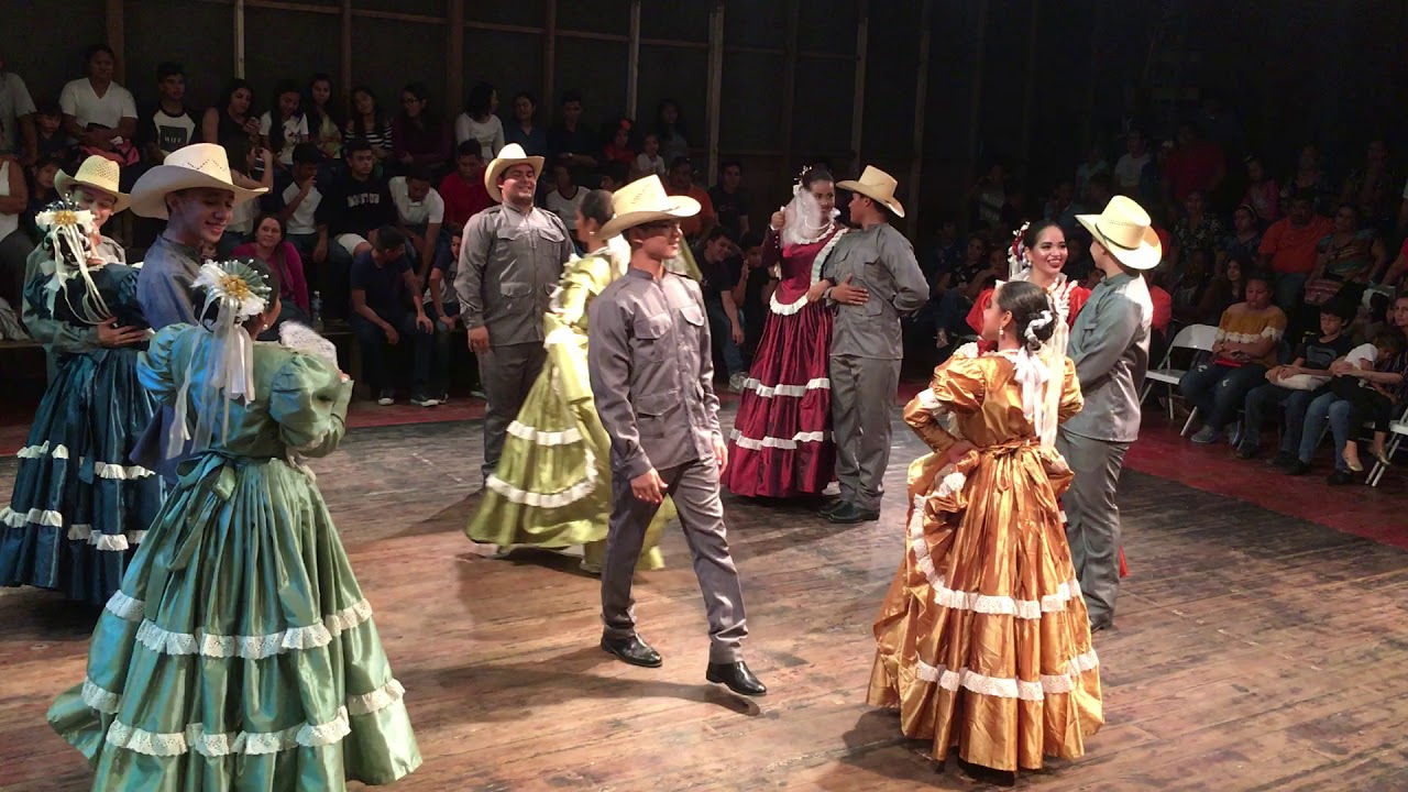 Danza colonial CUADRILLAS DE LA REINA. Ballet folklórico San José 2017