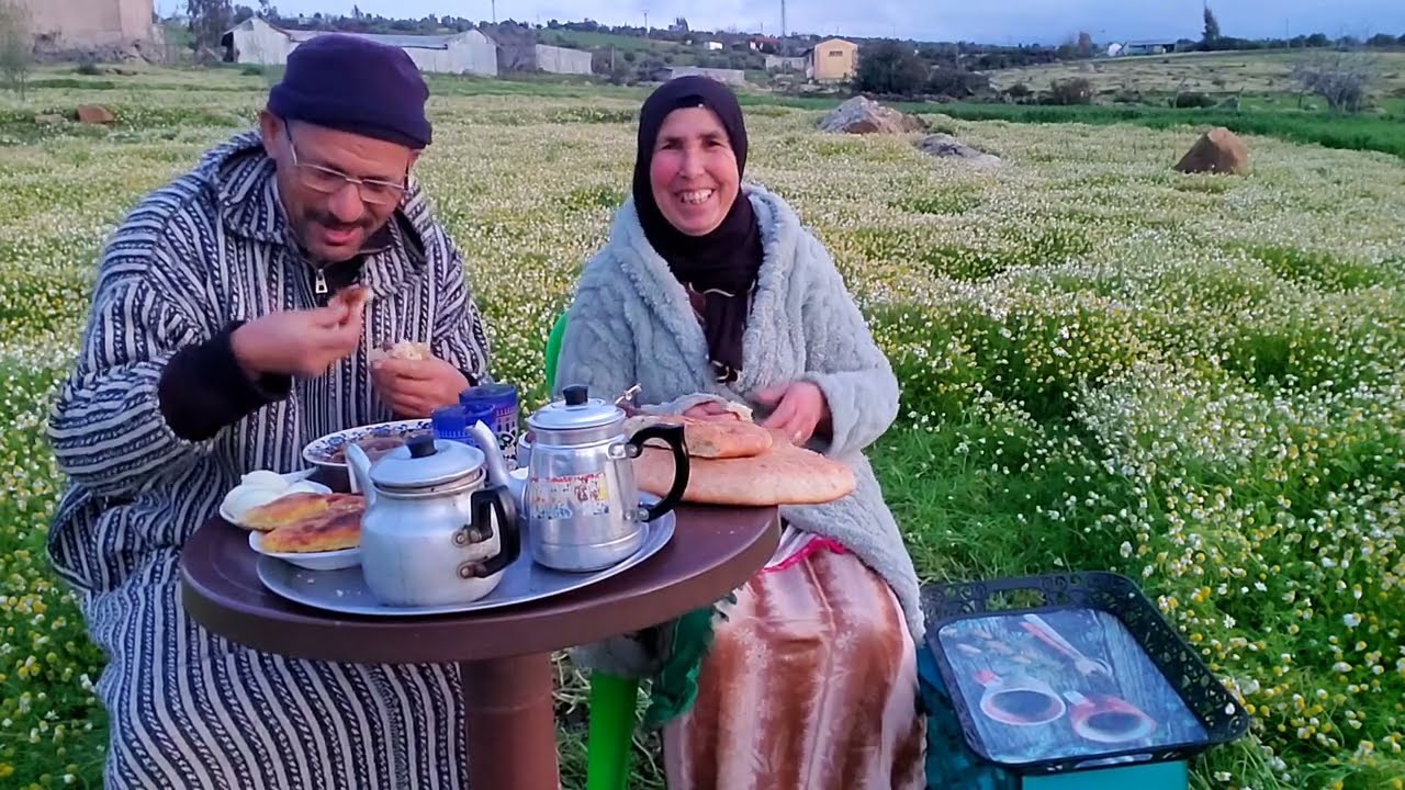 فطرنا قبل المغرب .. الله اسمح ليكم 😅