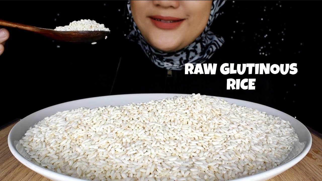 ASMR RAW RICE EATING || RAW GLUTINOUS RICE || MAKAN BERAS PULUT/KETAN PQKE SENDOK KAYU