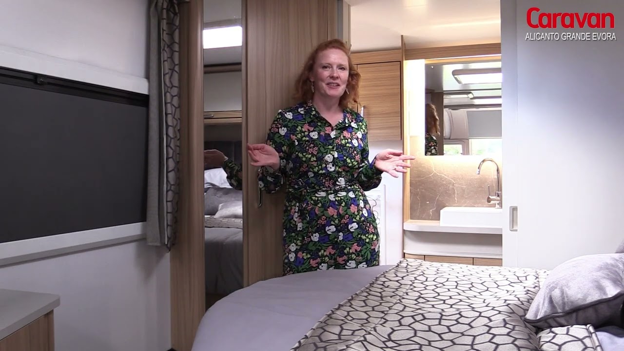 Review of the luxurious, island-bed Bailey Alicanto Grande Evora caravan