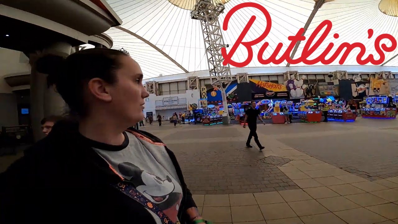 Butlin's Minehead - Fairground, Inside Skyline Pavilion, Splash Swimming Pool & Walk around