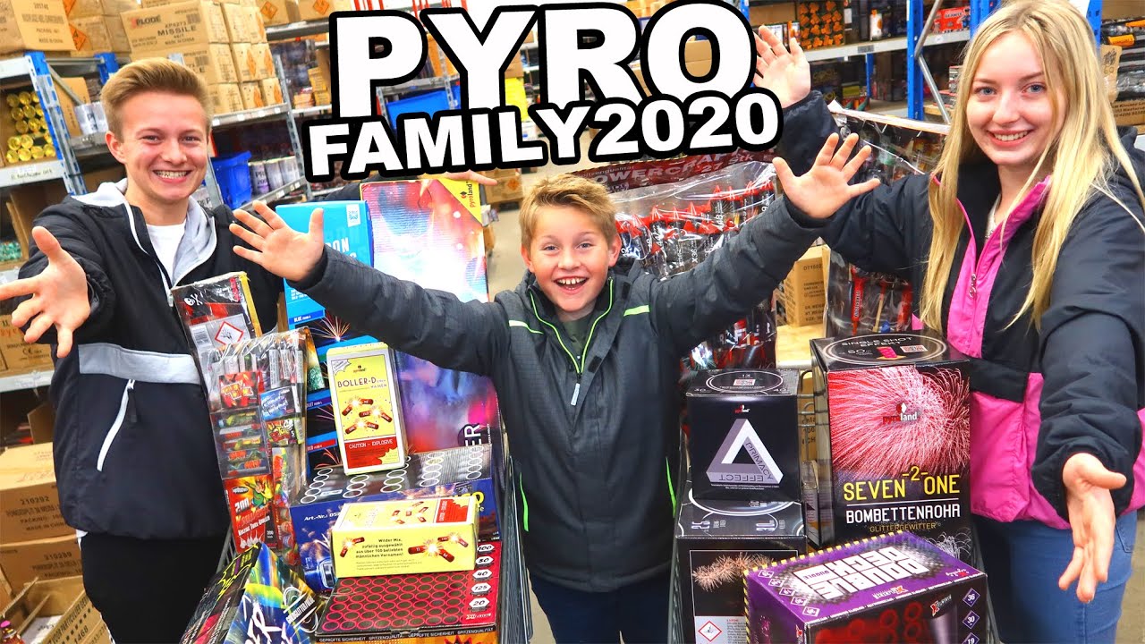 FAMILIE im PYROLAND - Silvester VORFREUDE 2020/21 am START 🤣 Ash und Max | TipTapTube