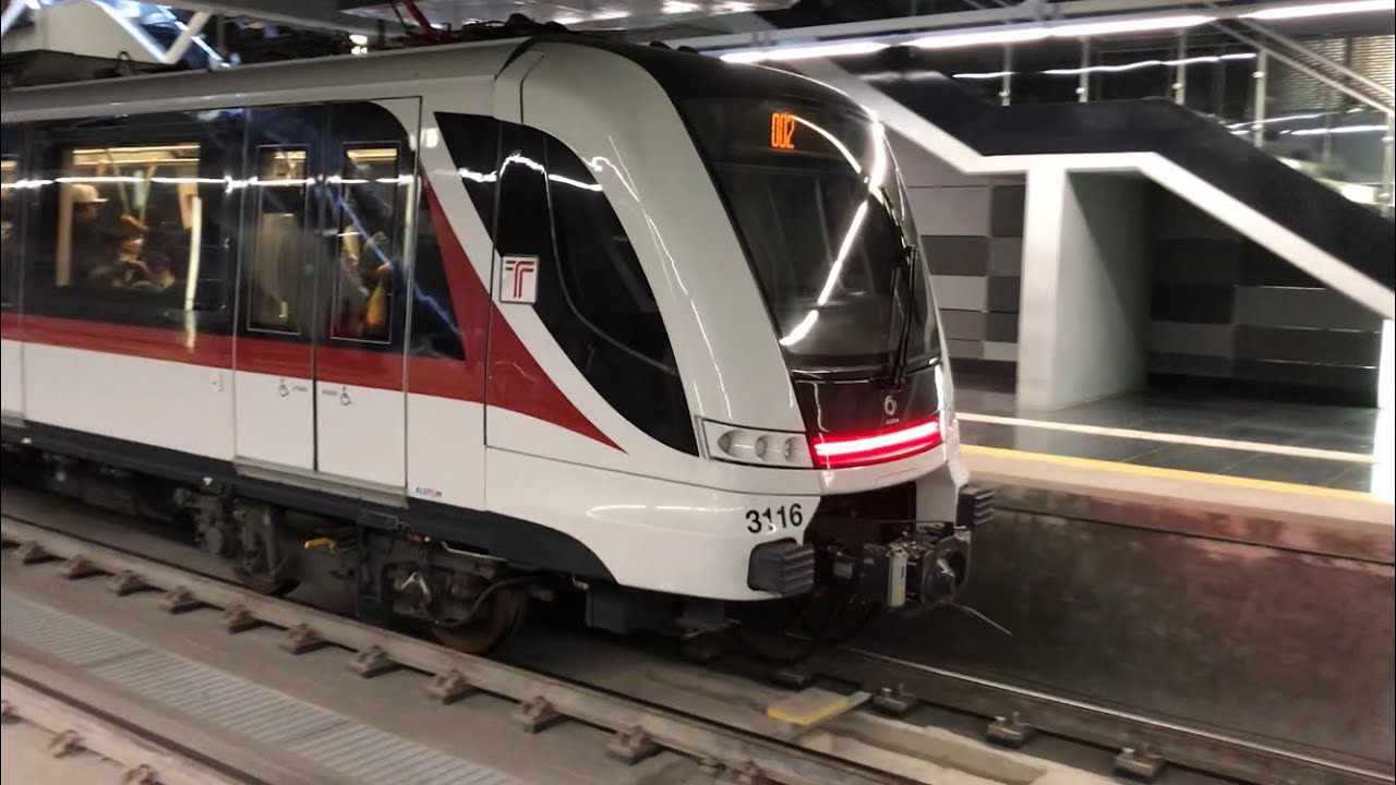 Conoce los nuevos trenes de la Línea 3 del Tren Ligero de Guadalajara | Estaciones subterráneas
