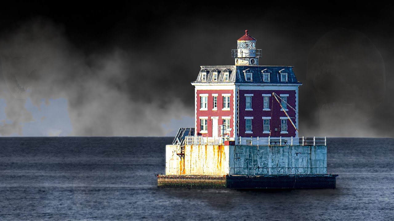 Isolated in a Lighthouse: From Dream to Nightmare