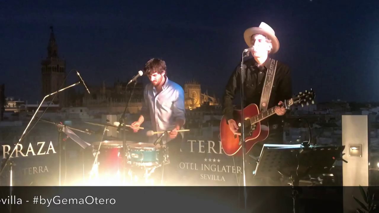 Mikel Erentxun - No arranques más flores (Live the Roof 2018)