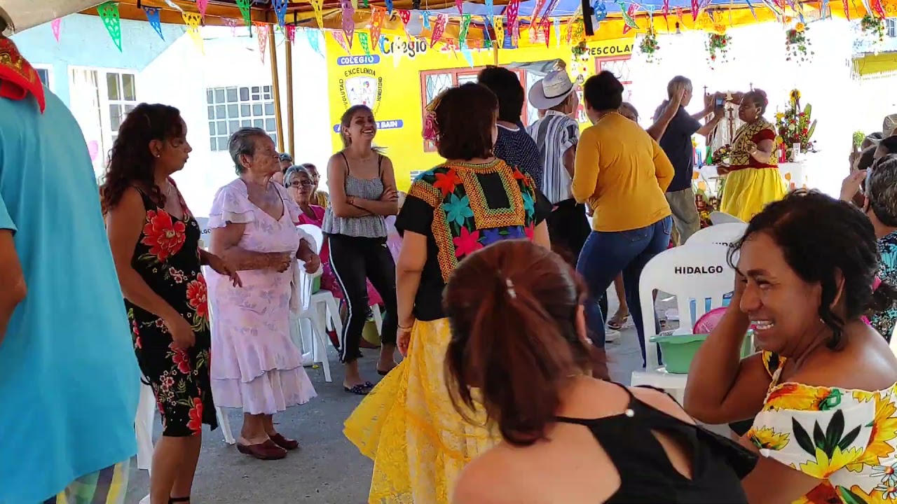 evento de la Santa cruz  3 de mayo 2021 en barrio de tepito Beto y la nueva imagen