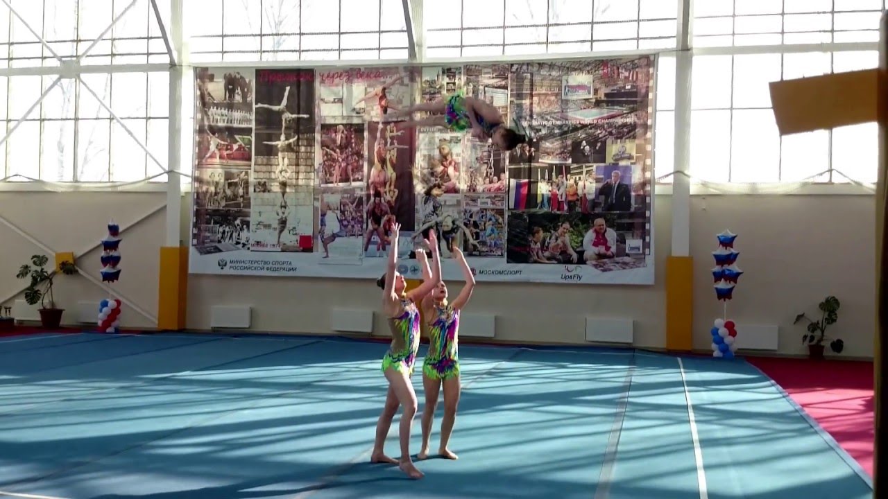Акробатика. Устьянич Эвелина, Булатова Дарья, Загумённова Оксана, М.о. Покровское, 23.04.2016
