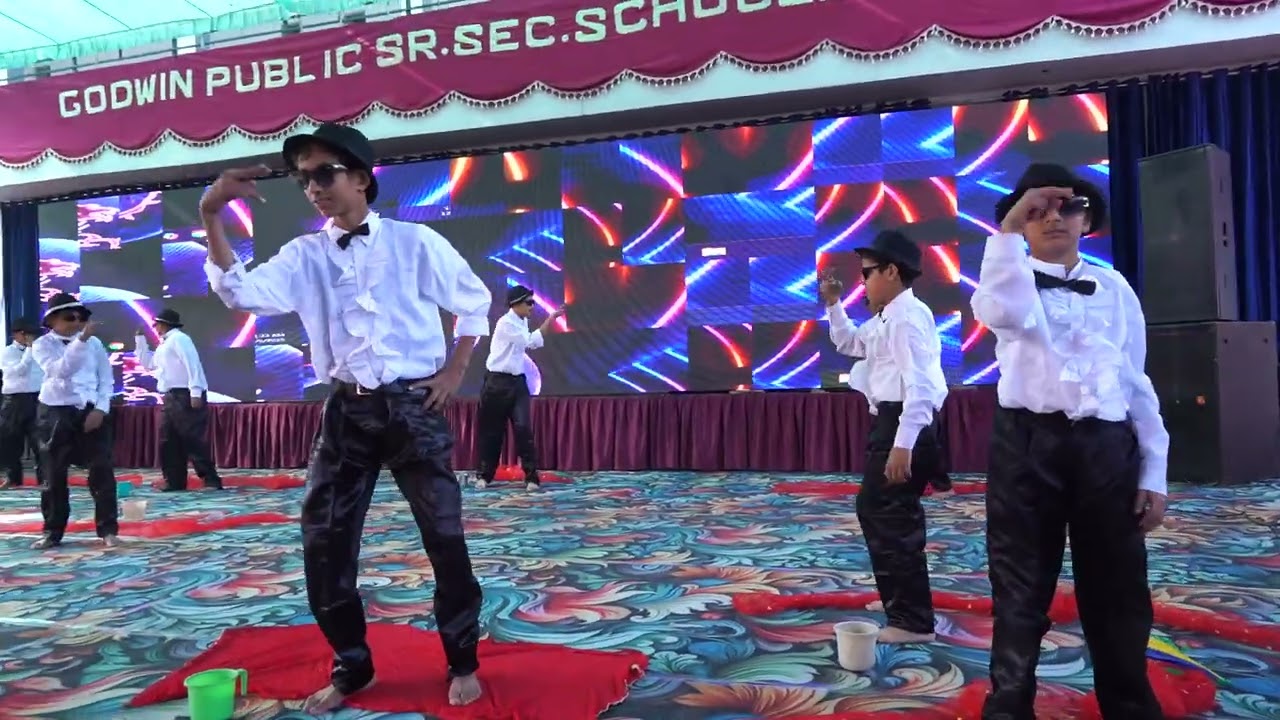 Funny Dance Annual Function 2025-26  ⁨@godwinschoolghallu⁩