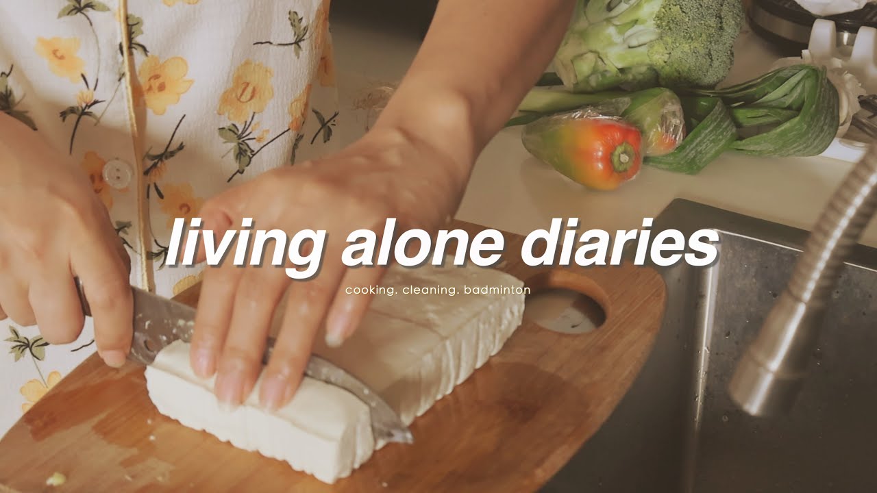 living alone in the Philippines • cooking stir-fry tofu  🧑‍🍳 |  cleaning 🧹|  badminton 🏸