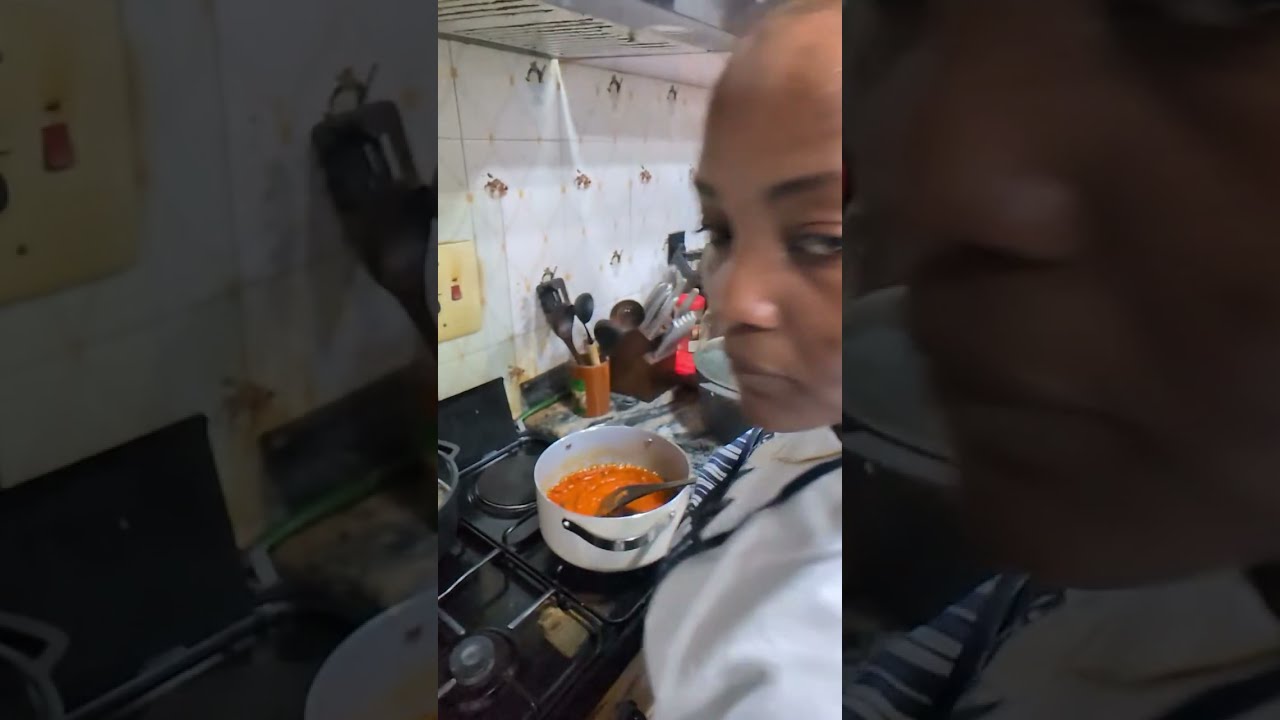 Make jollof spaghetti with me 