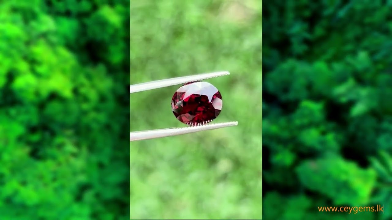 Natural Rhodolite Red Garnet – 5.59 CT (Oval Mixed Cut, Untreated, Eye Clean)