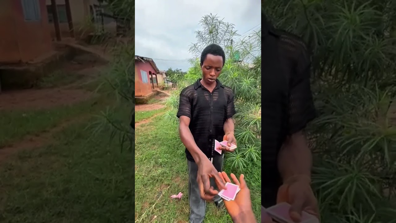 Wow😮😮#magician #cards #tricks #magichouse