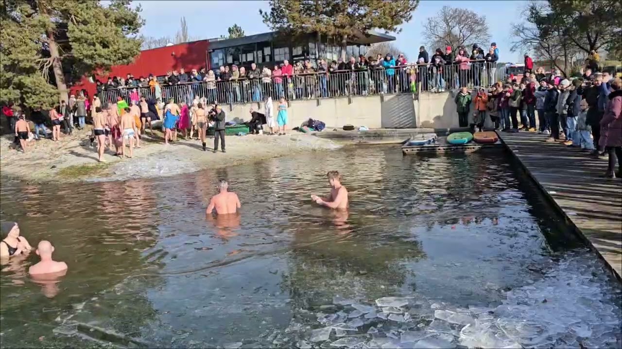 Neujahrs-Schwimmen in Großsteinbach 2026