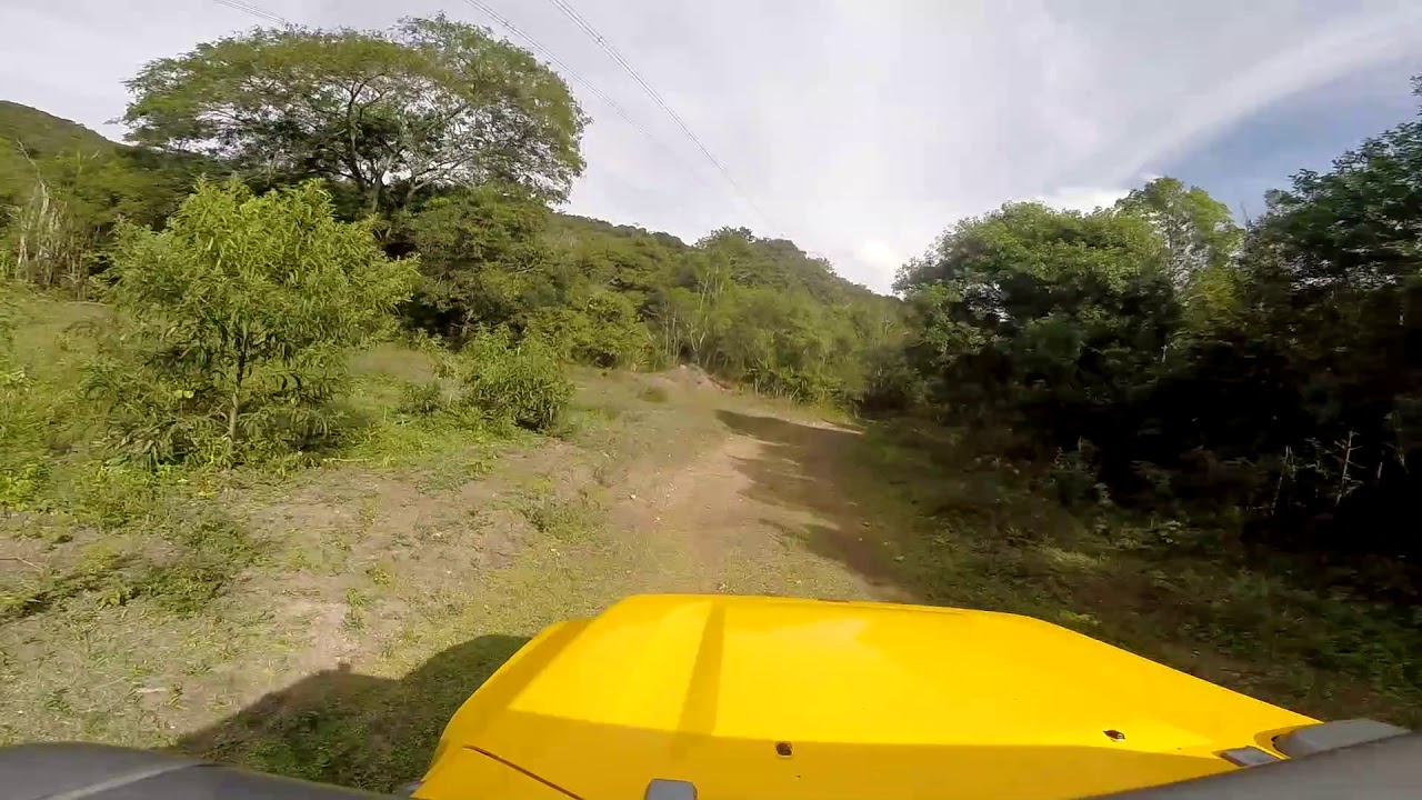 Travessia 4x4 offroad Jundiai - Cabre&uacute;va por Propriedade Privada na Serra do Japi
