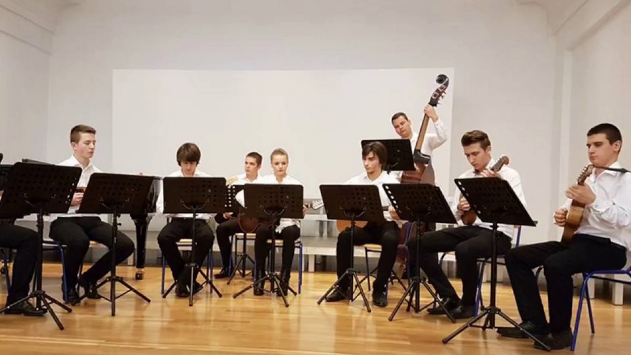 Makedonski ples - Glazbena škola Požega