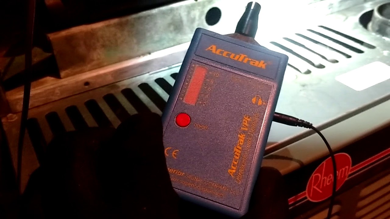 🎧 Using Accutrak VPE ultrasonic leak detector in the field to find a very small HVAC refrig. leak