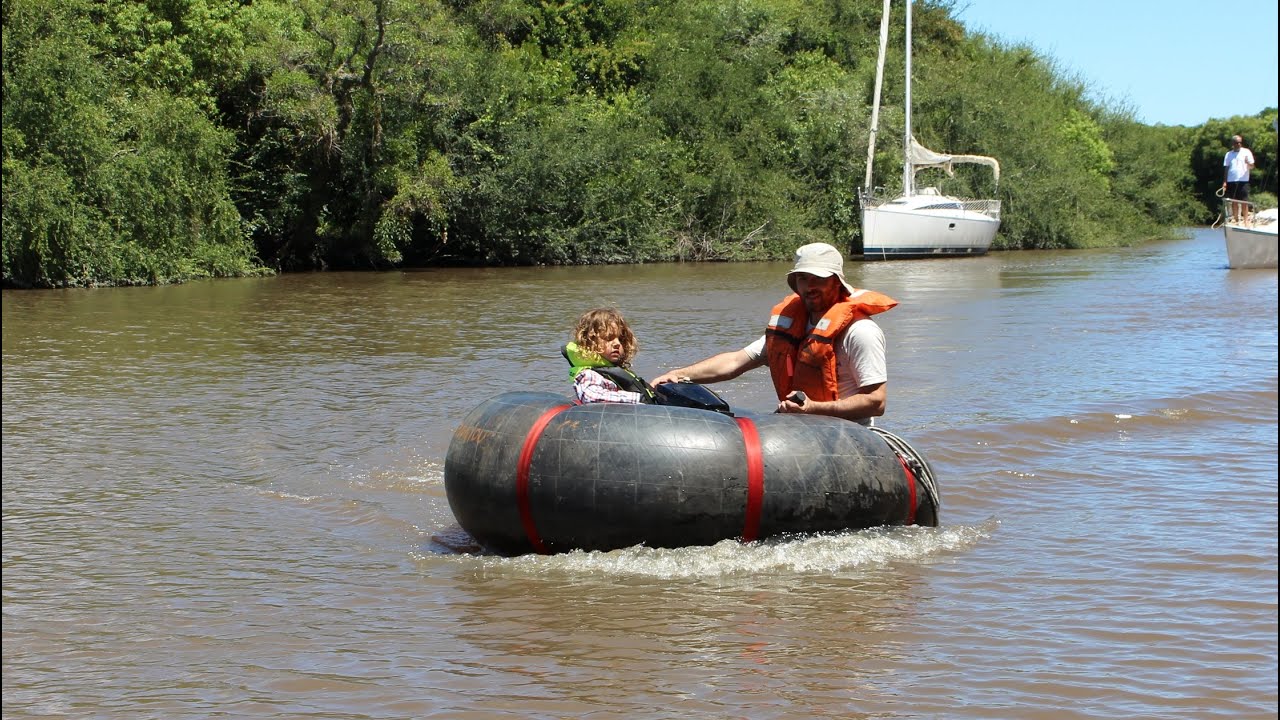 bote motorizado con camara de tractor, gomon inflable,  boat wheel tractor