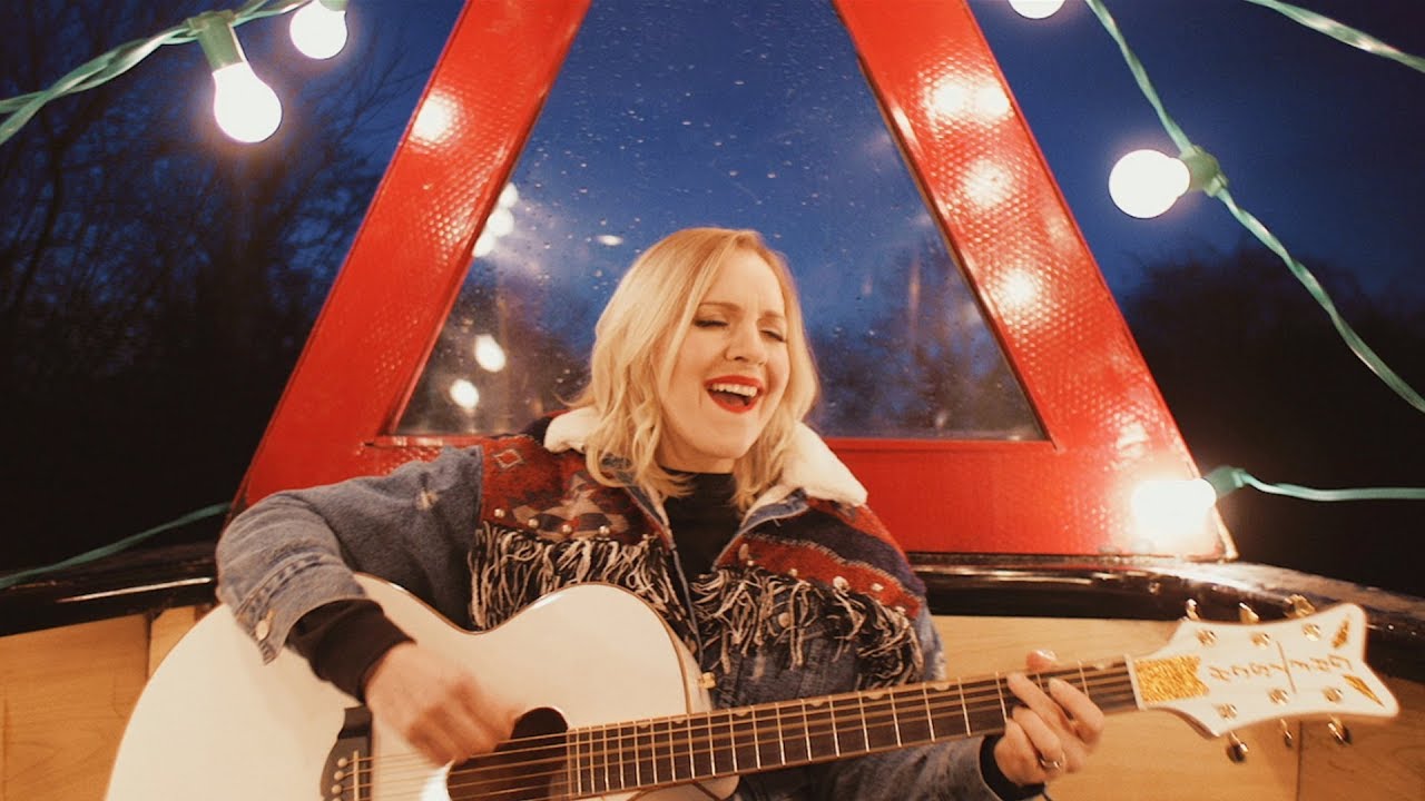 PHILIPPA HANNA  - Getting On With Life - (Official music video)