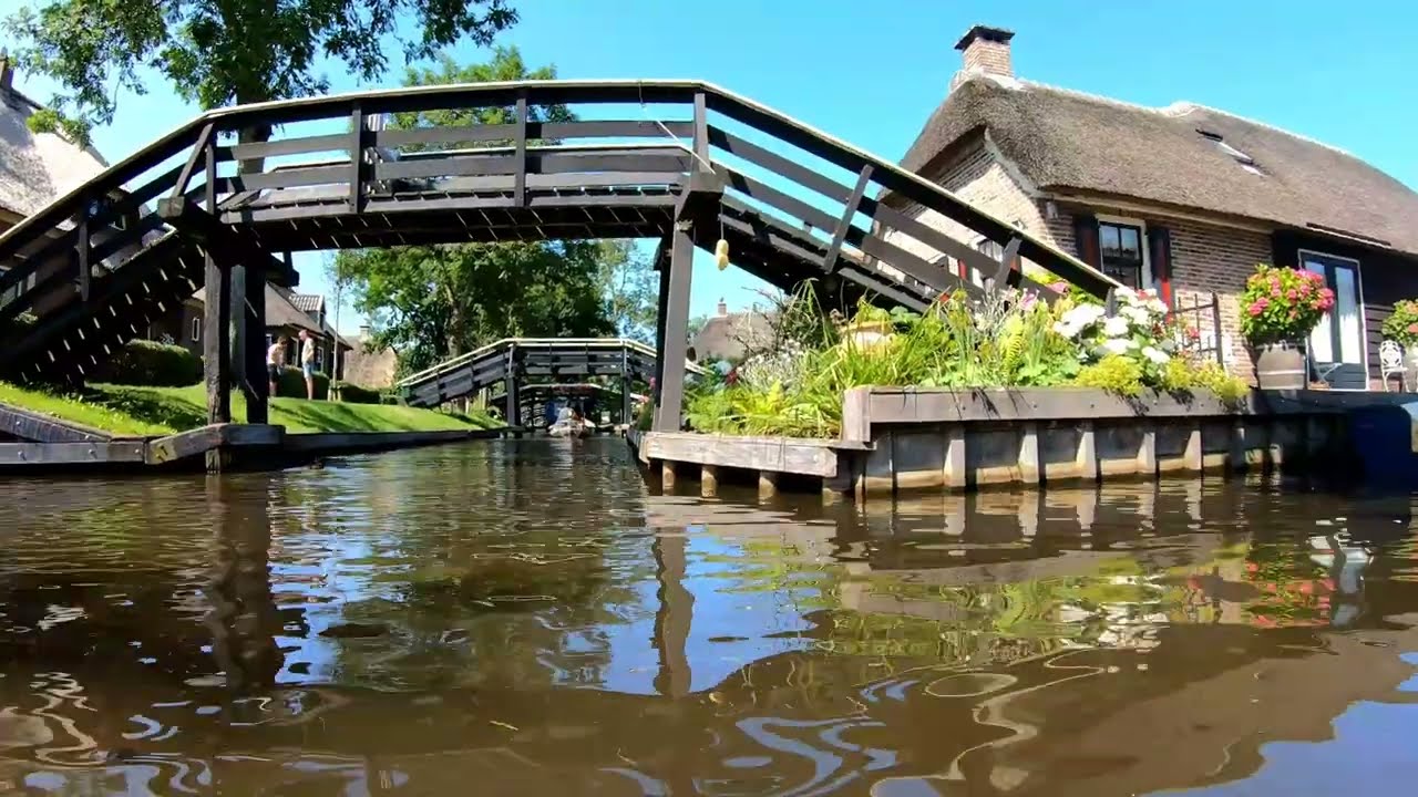 Suppen in Giethoorn