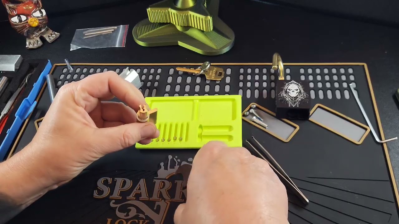 Pac Lock 90A Pro - Picked and Gutted