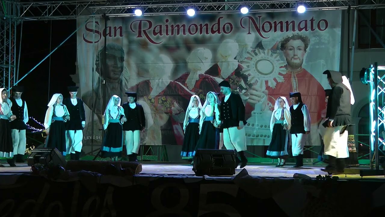 ==Gruppo Folk Busachi Bella mia a Bono== =Su ballu 'e Usache, Passu torrau=   (25)