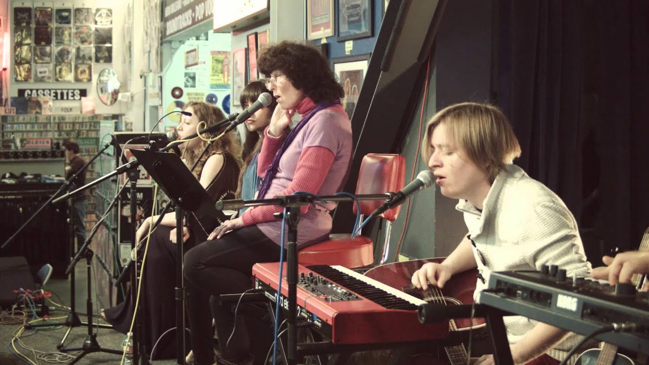 Linda Perhacs - Chimicum Rain (Live at Amoeba)