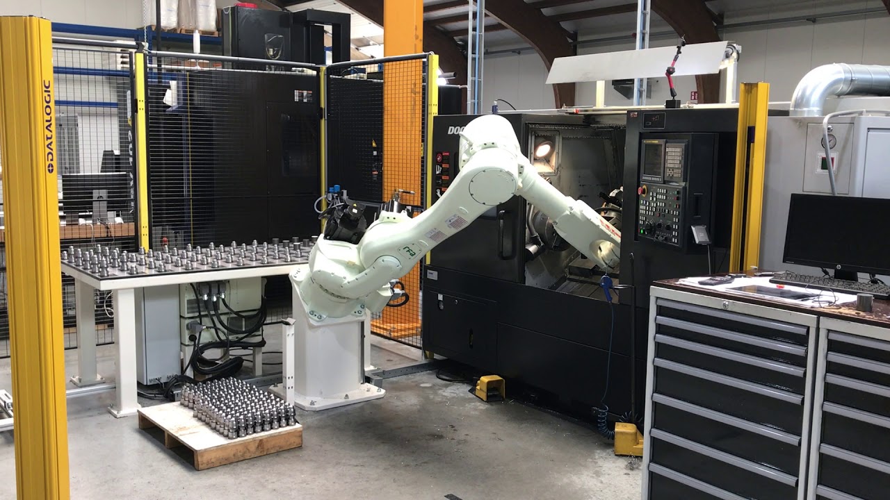 Beladingsrobot in bedrijf | Van der Vegt Fijnmetaal | Raalte.