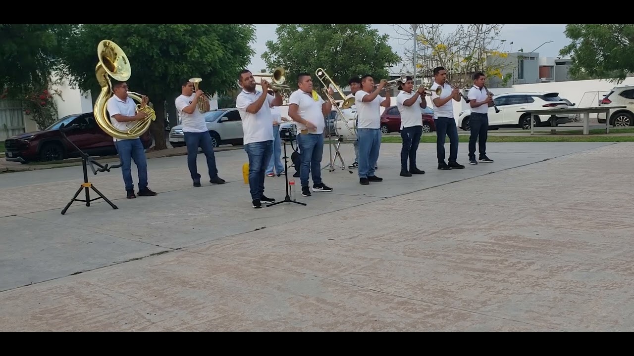 Banda Los Simones con más tocaditas🎶🎺