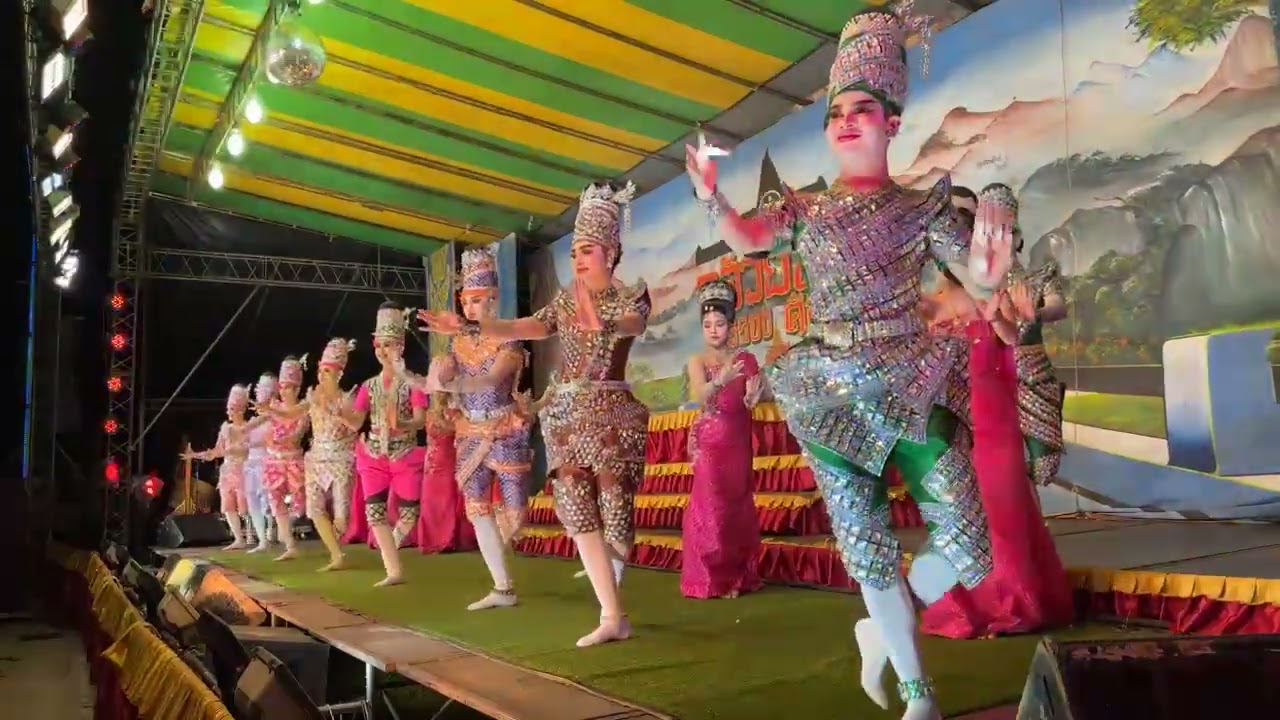 ลิเกคณะกล้วยหอบรรจงศิลป์  แสดงในท้องเรื่อง  รักนี้มีแต่เธอ  EP 1