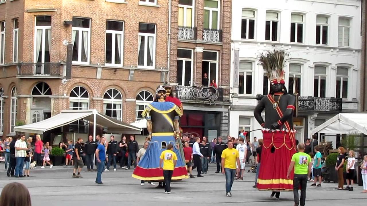 repetitie van de reuzen 29-08-2012 010.MOV