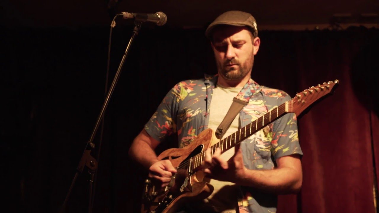 Tin Lion - 10:15 Saturday Night (Cure cover)