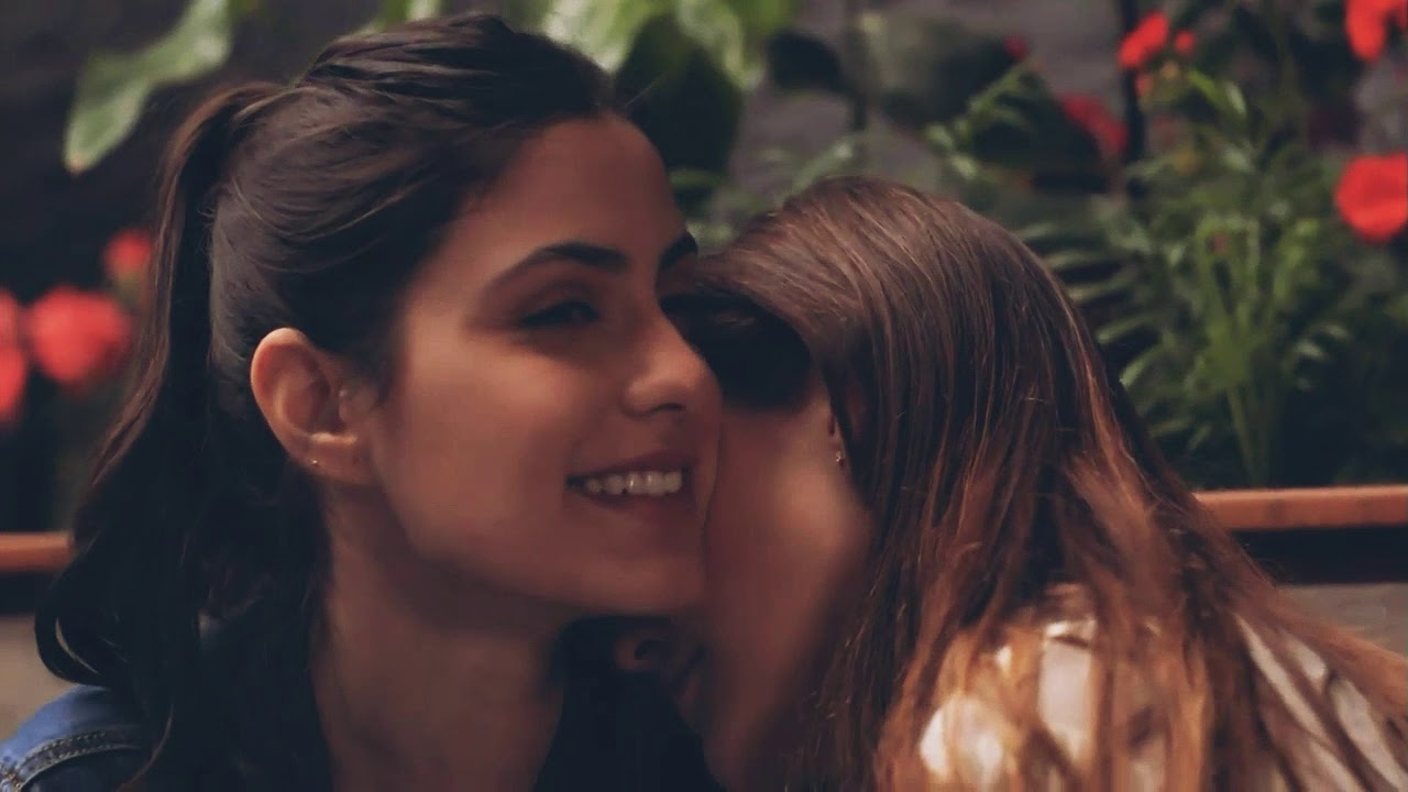 Juliantina - Suena El Dembow