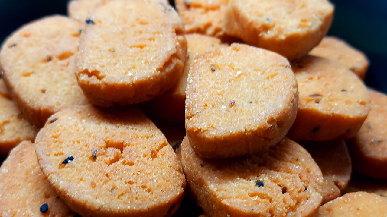 चावल के आटे से बनाए टेस्टी खस्ता बिस्किट।