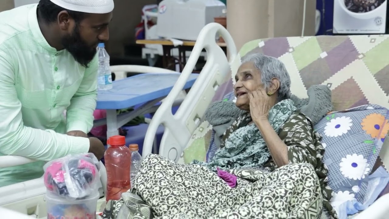 Visit to an OLD AGE HOME by students of HIDAYAH SCHOOL OF EXCELLENECE - ARAMGHAR