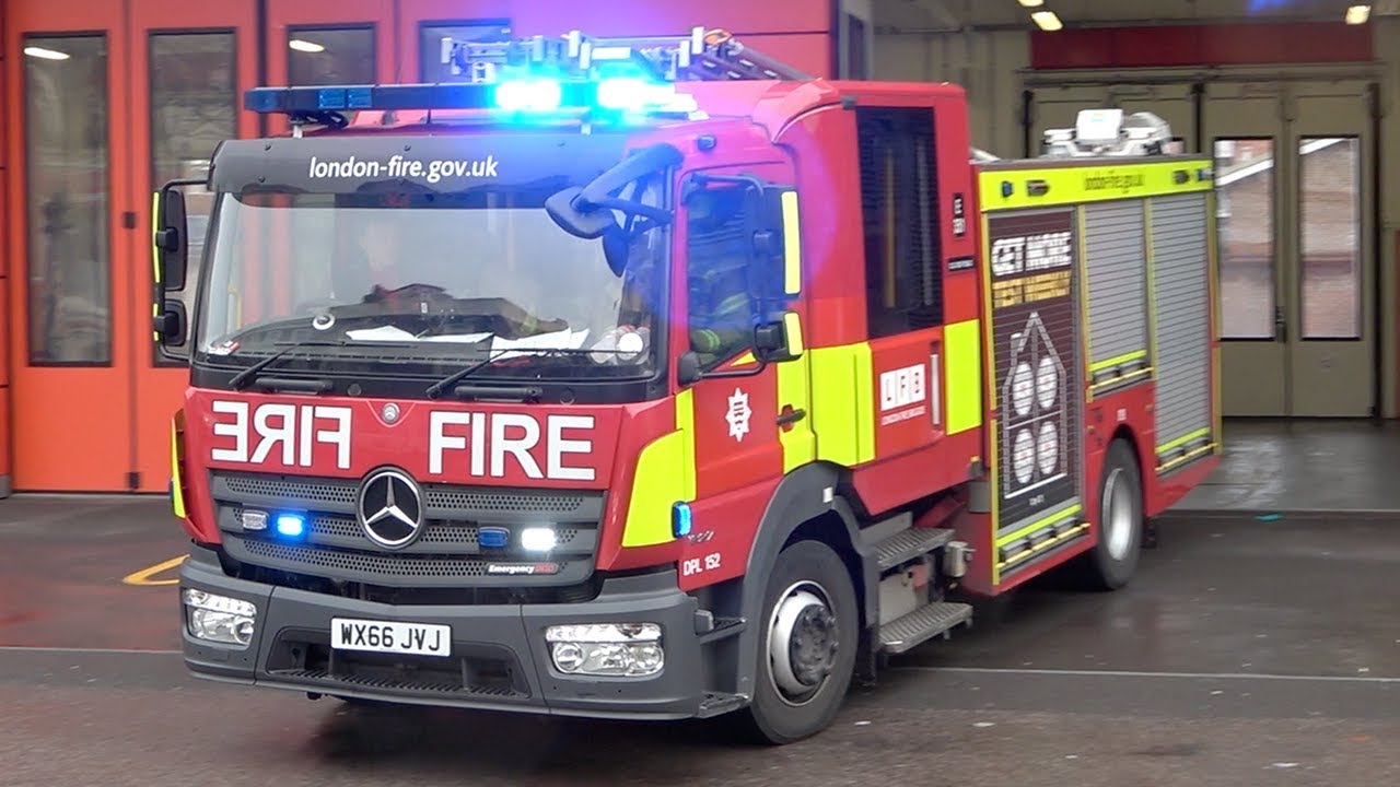 Old Kent Road Pump (E351) Ladder Turnout - London Fire Brigade