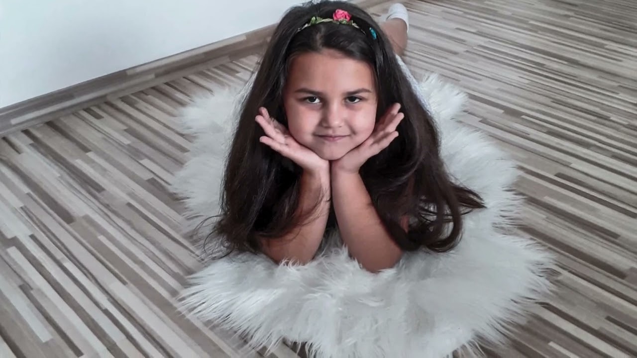 Sofia Romanová , Prvé sväté prijímanie , časť.2 (Slovenská Ves Band)