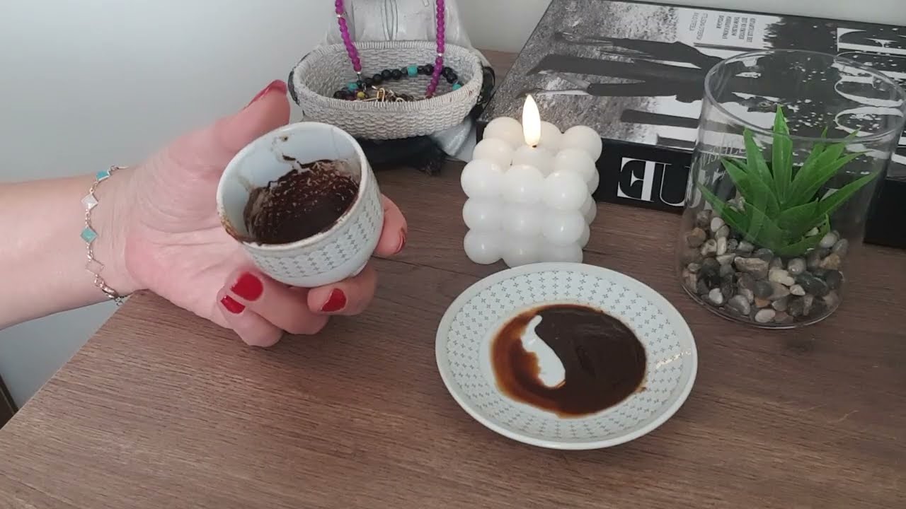 KOÇ BURCU DİKKATLERİ ÜZERİNE ÇEKİYORSUN ŞANSIN AÇIK KAHVE FALI