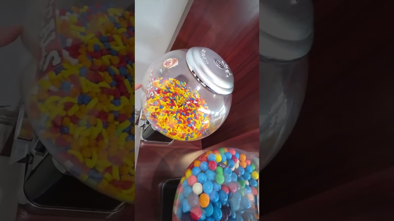 Lake Grove - Smith Haven Mall - Getting  a Coke!