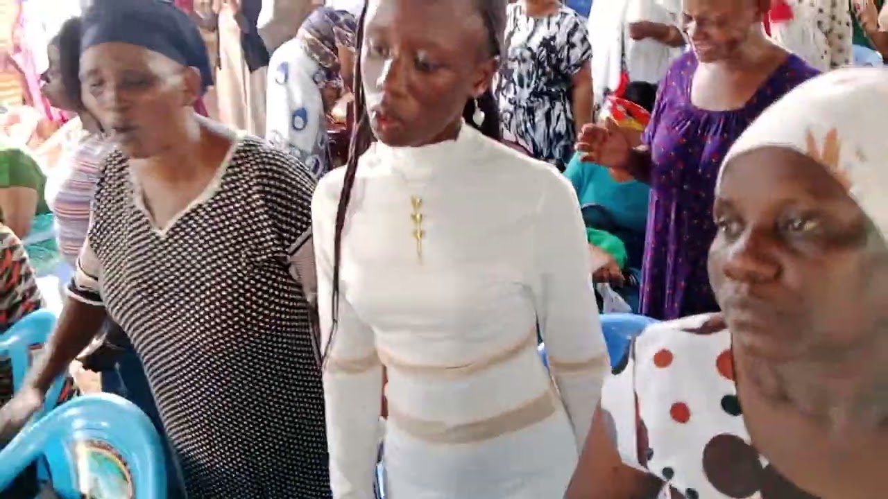 SGWM SUNDAY SERVICE: WORSHIP SESSION BY APOSTLE JE EKAI WORSHIP TEAM.