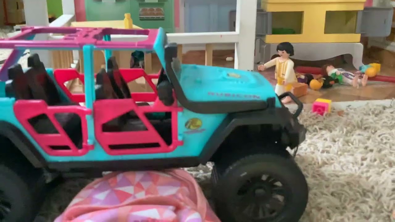 Playing with Plamobil toys at playtime November 3rd 2024