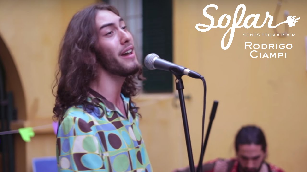 Rodrigo Ciampi - É No Meio Da Confusão | Sofar São Paulo