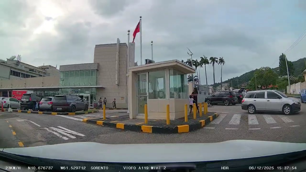 Drive to Long Circular Mall