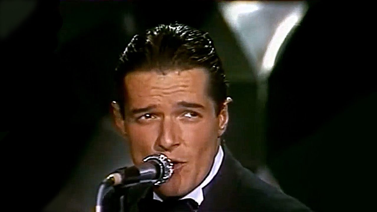 Falco singt Der Kommissar zum ersten Mal live im französischen Fernsehen