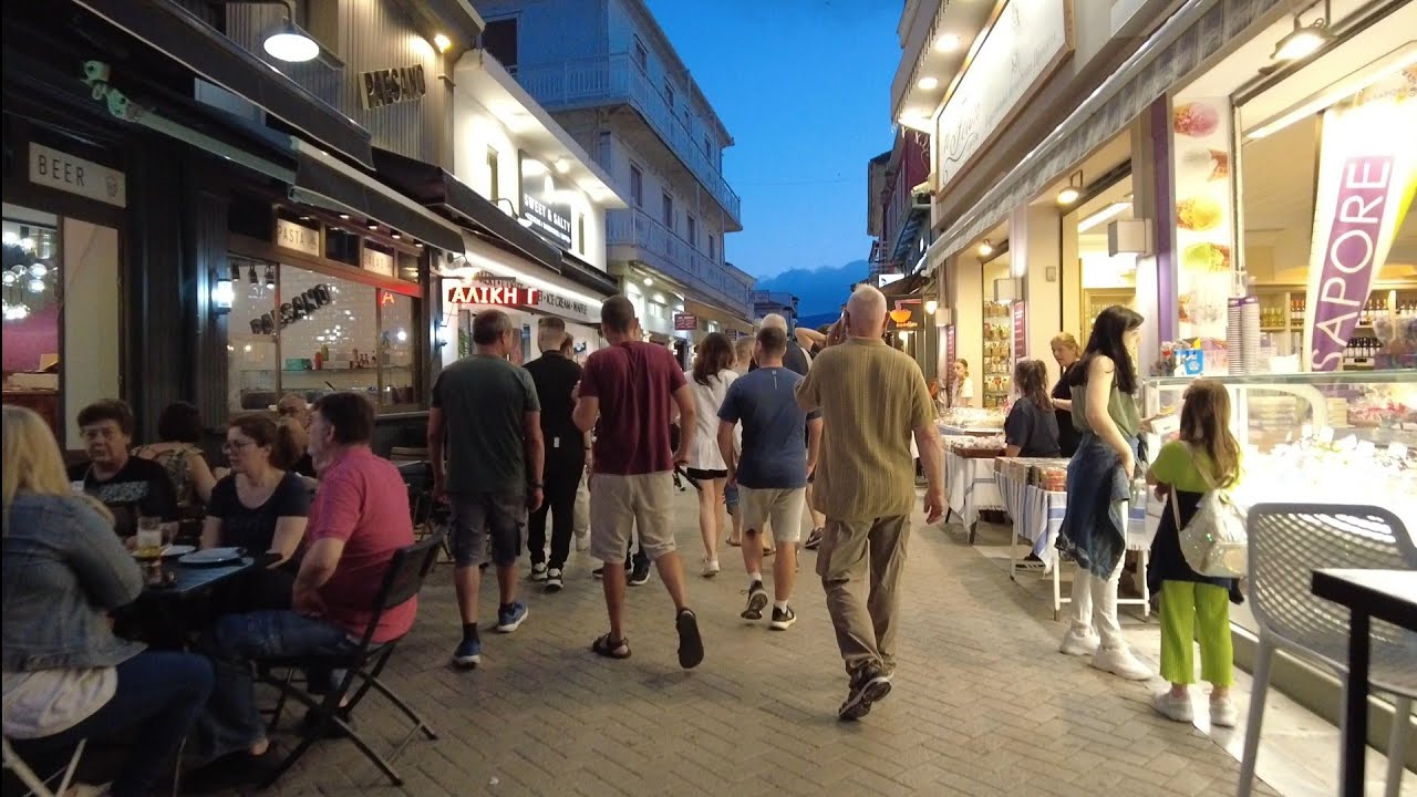 Lefkada Greece Saturday night (June 2023) - Λευκάδα βόλτα το βράδυ με κόσμο