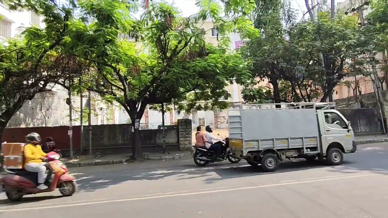 525 sq yards || west face || barkatpura || near passport Office ☎️ 9177532309