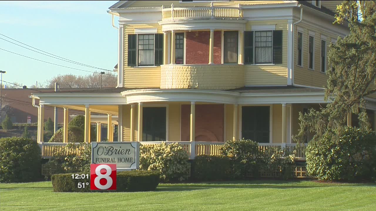 Funeral to be held for Aaron Hernandez in Bristol Monday