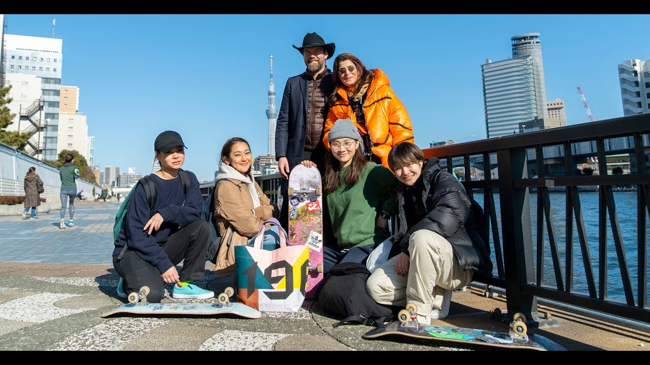 スケボー女子、冬のうららの隅田川ストリート【2019.1】