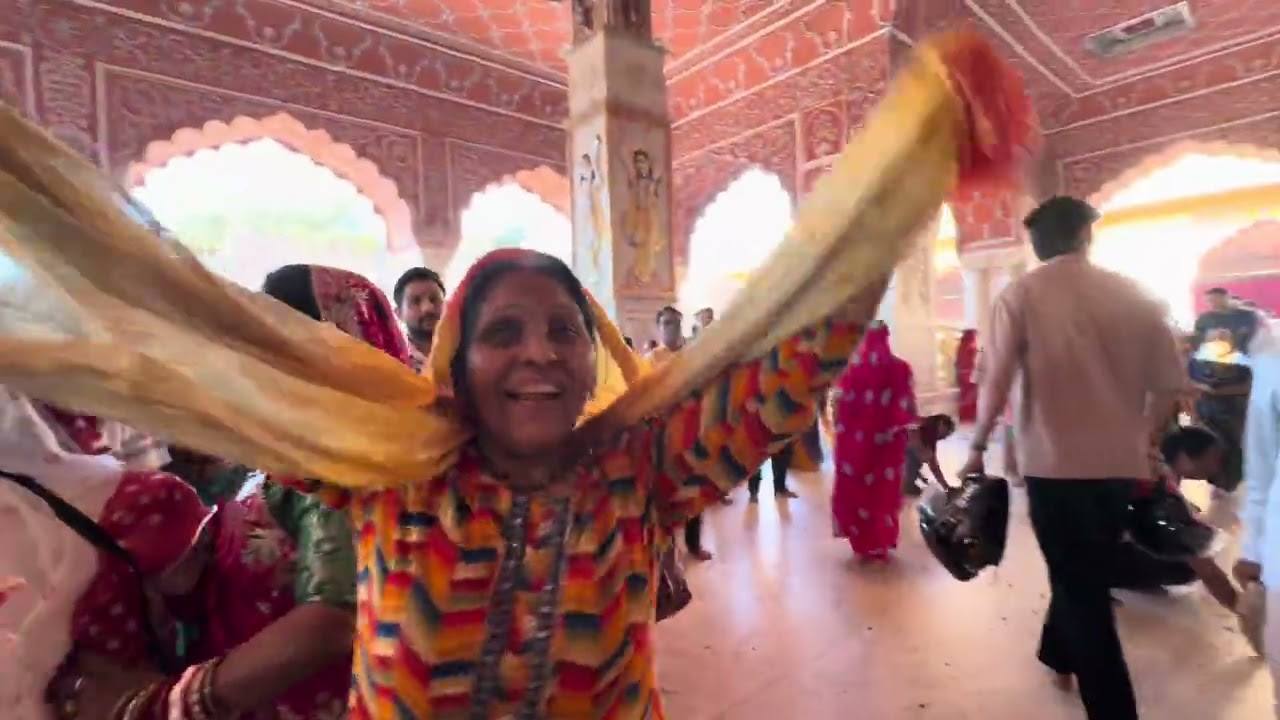 SHREE RADHETHAKUR JI MHARO GOVINDA MHARO JAIPUR 