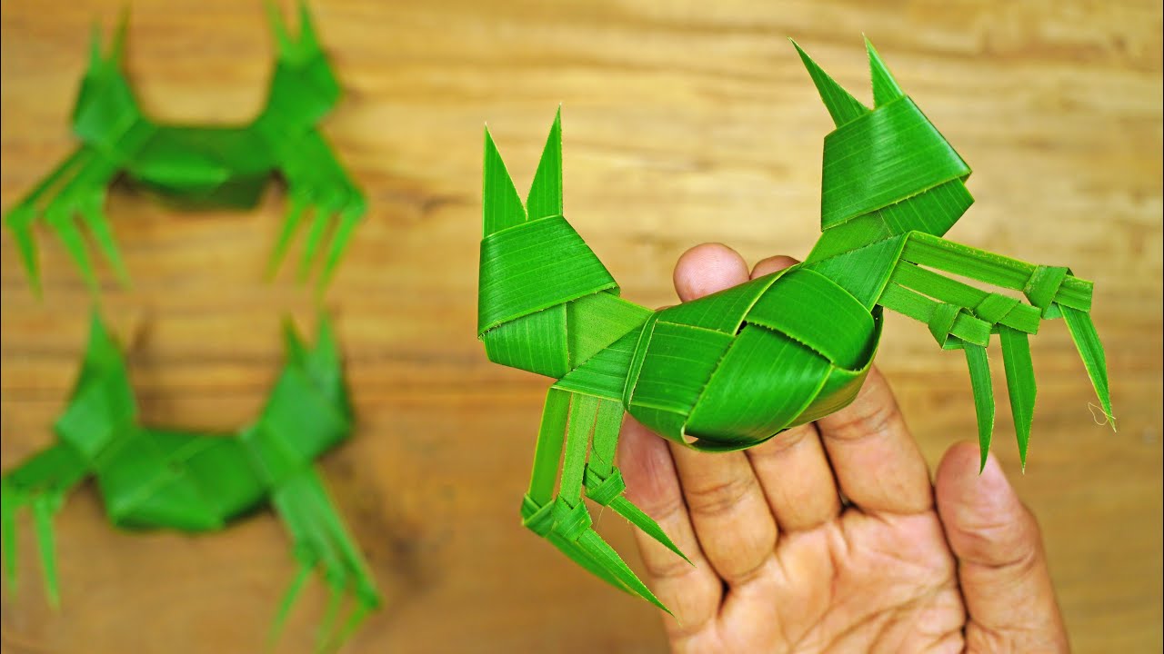 How to Make Crab From Coconut Leaf 🦀 Coconut Leaf Craft | Crafts With Real Leaves