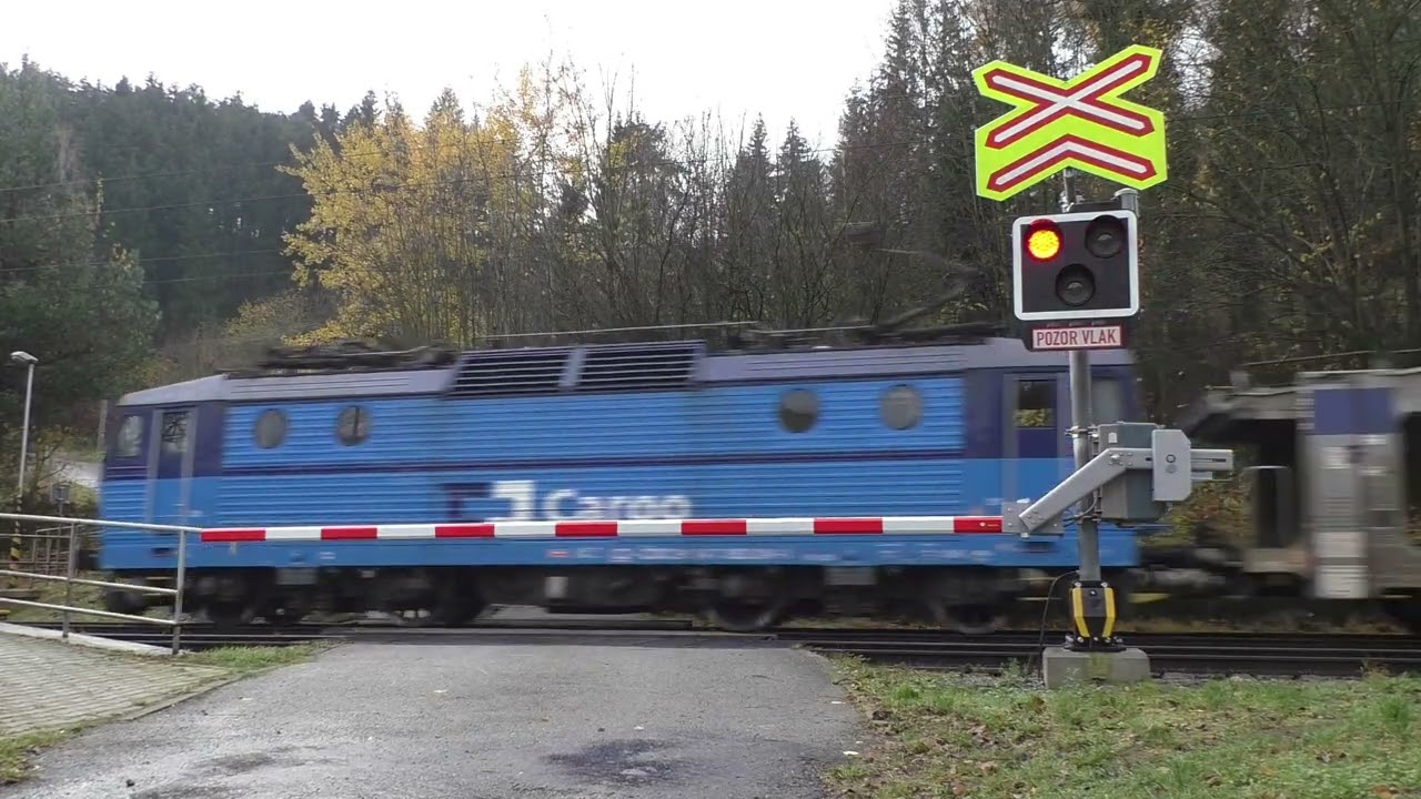 Železniční přejezd Březová nad Svitavou-Dlouhá (CZ) - 16.11.2023 / Railroad crossing